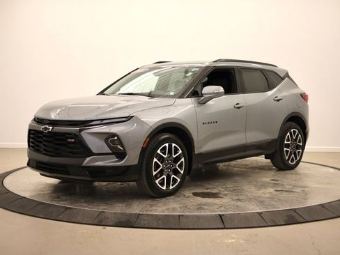 Used 2025 Chevrolet Blazer RS w/ Driver Confidence II Package image 7