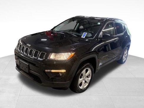 Used 2018 Jeep Compass Latitude AWD/4WD image 1