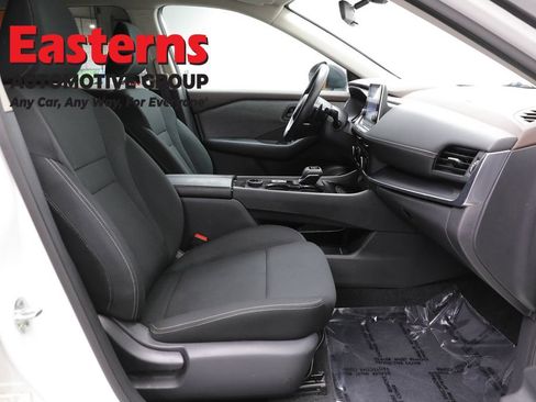 Used 2023 Nissan Rogue S AWD/4WD image 24