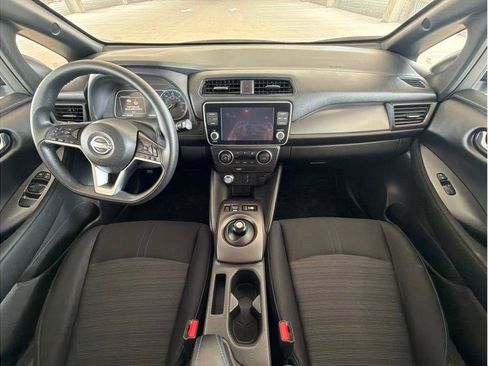 Used 2025 Nissan Leaf S FWD image 15
