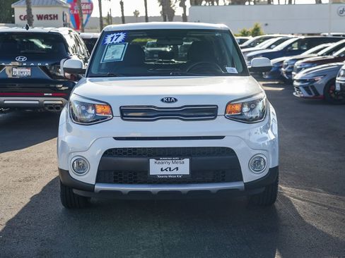 Used 2017 Kia Soul + FWD image 5