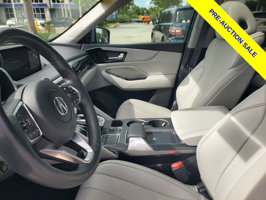 Certified 2024 Acura MDX w/ Technology Package FWD image 17