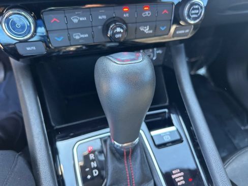 Used 2024 Jeep Compass Trailhawk AWD/4WD image 10