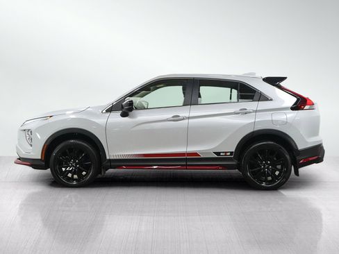 Used 2023 Mitsubishi Eclipse Cross LE AWD/4WD image 2