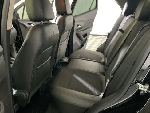 Used 2022 Buick Encore Preferred image 29