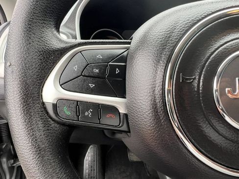 Used 2018 Jeep Compass Sport AWD/4WD image 29