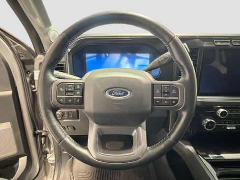 Used 2024 Ford F250 Lariat w/ Lariat Ultimate Package AWD/4WD image 10