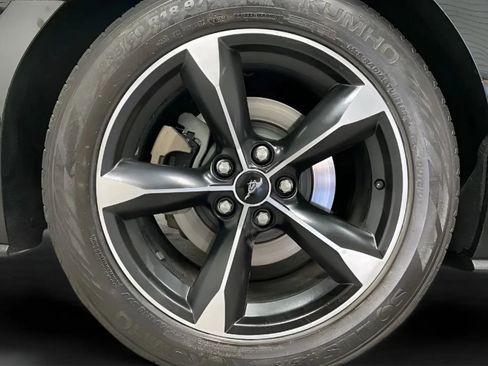 Used 2019 Ford Mustang Convertible w/ Equipment Group 101A RWD image 27