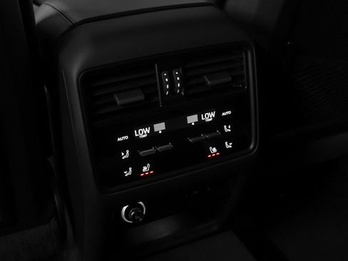 New 2025 Porsche Cayenne Turbo image 58