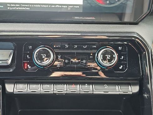 Used 2024 GMC Sierra 2500 AT4 w/ AT4 Premium Plus Package image 23