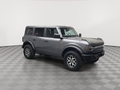 Used 2025 Ford Bronco Badlands AWD/4WD image 30