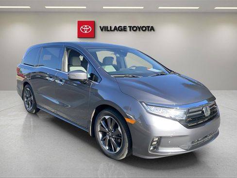 Used 2023 Honda Odyssey Elite image 7