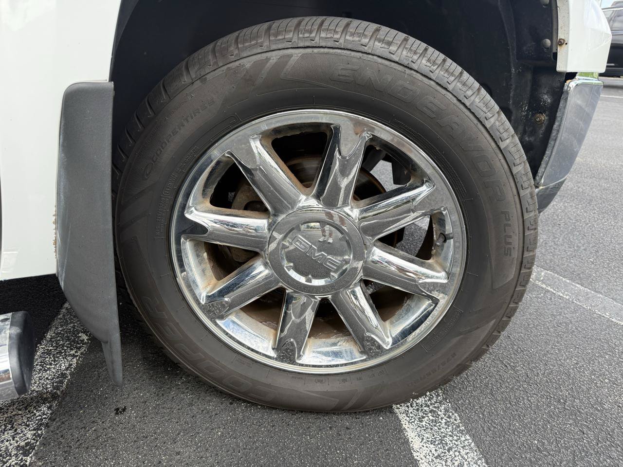 Used 2009 GMC Sierra 1500 Denali AWD/4WD image 32