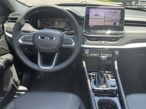 Certified 2023 Jeep Compass High Altitude AWD/4WD image 13