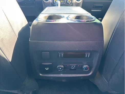 Used 2017 Ford Expedition Limited image 19
