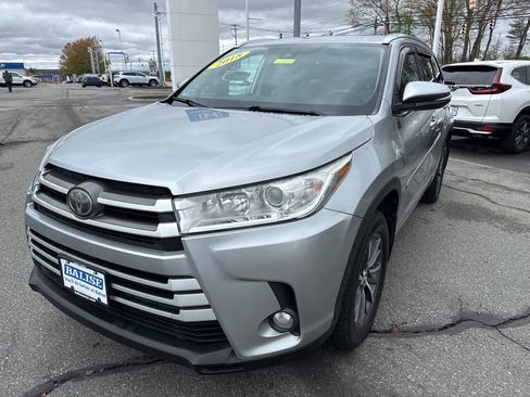 Used 2018 Toyota Highlander XLE AWD/4WD image 15