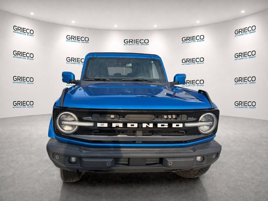 Used 2022 Ford Bronco Outer Banks AWD/4WD image 2