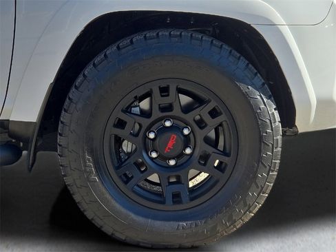 Certified 2024 Toyota 4Runner SR5 Premium image 10