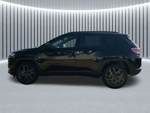 New 2026 Jeep Compass Latitude AWD/4WD image 15