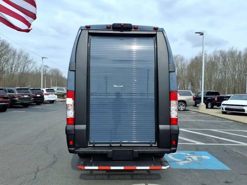 Used 2024 RAM ProMaster 3500 FWD image 3