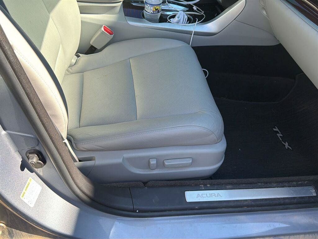 Used 2015 Acura TLX w/ Technology Package AWD/4WD image 3
