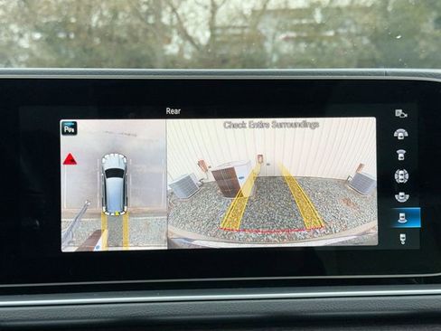 Used 2022 Mercedes-Benz GLS 450 4MATIC image 26