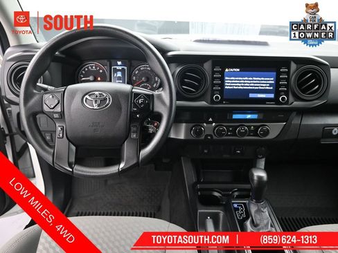 Used 2022 Toyota Tacoma SR AWD/4WD image 11