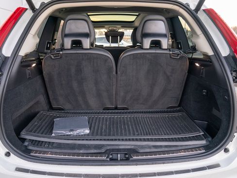 Used 2024 Volvo XC90 T8 Plus w/ Protection Package Premier image 27