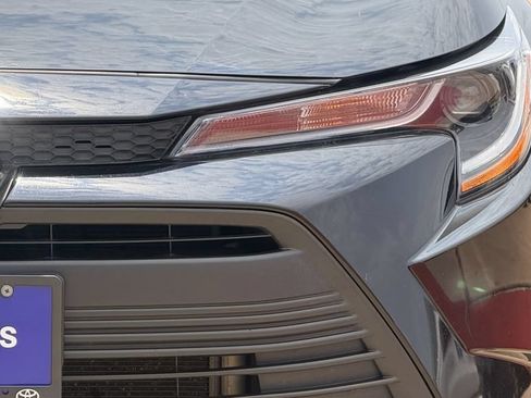 Used 2024 Toyota Corolla LE FWD image 5