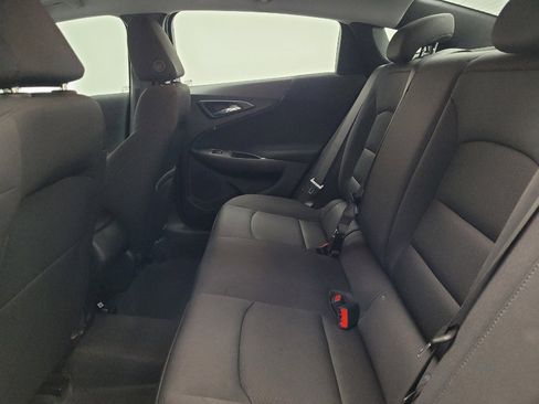 Used 2025 Chevrolet Malibu LS FWD image 18