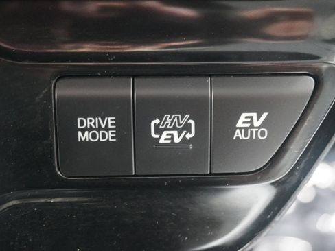 Used 2022 Toyota Prius Prime Limited FWD image 25