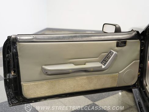 Used 1989 Ford Mustang GT RWD image 38