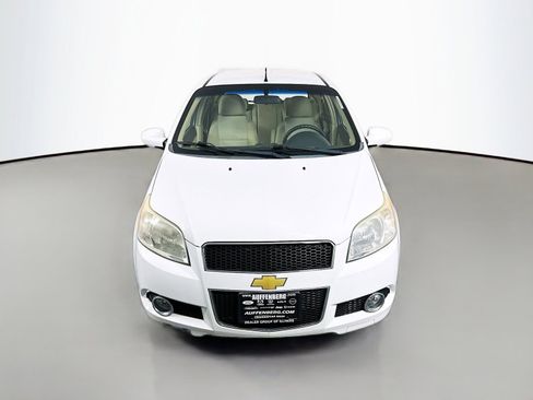 Used 2011 Chevrolet Aveo5 LT FWD image 2