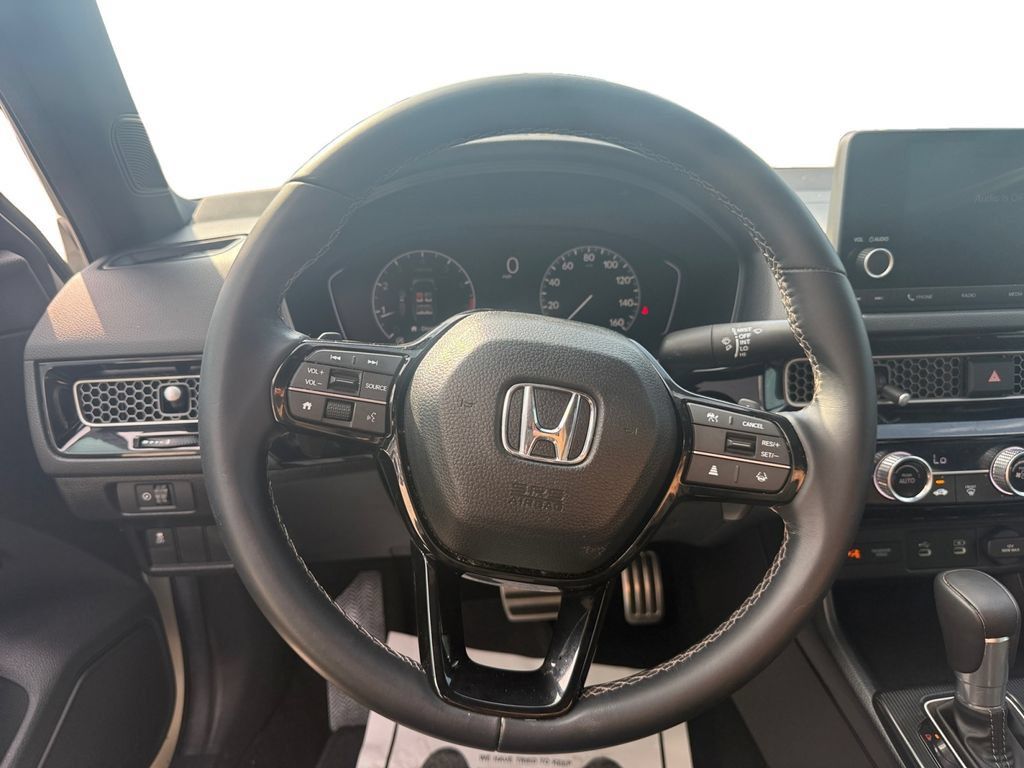 Used 2025 Honda Civic Sport image 13