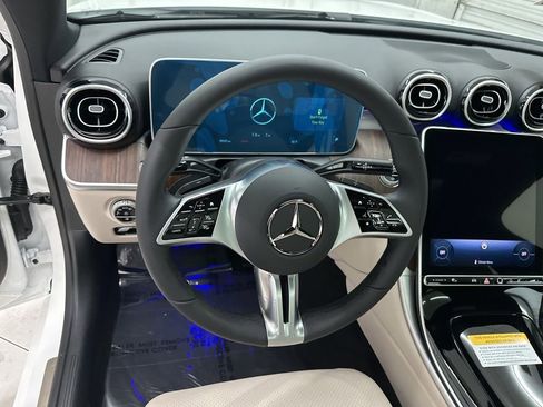 Used 2025 Mercedes-Benz C 300 Sedan image 10