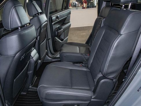 Used 2025 Hyundai Santa Fe Calligraphy FWD image 14
