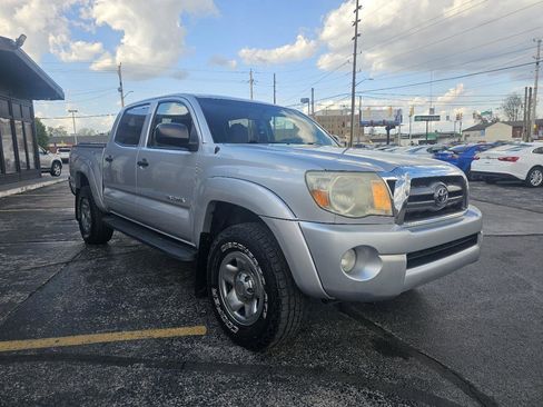 Used 2010 Toyota Tacoma 4x4 Double Cab image 3