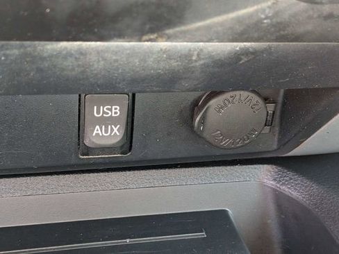 Used 2017 Toyota Tundra SR5 AWD/4WD image 22