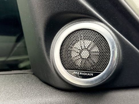 Used 2023 Land Rover Range Rover Evoque R-Dynamic S image 16