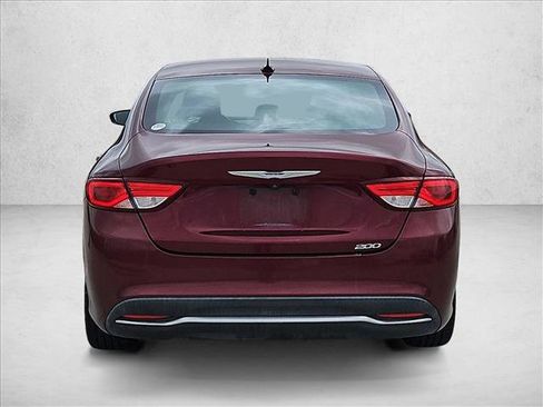 Used 2015 Chrysler 200 Limited w/ Convenience Group image 6