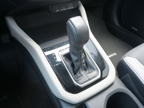 Used 2025 Subaru Forester Limited image 27