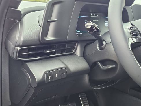 New 2026 Hyundai Elantra SEL Sport image 15