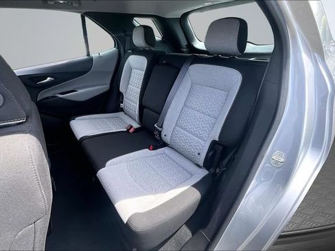 Used 2022 Chevrolet Equinox LS FWD image 21