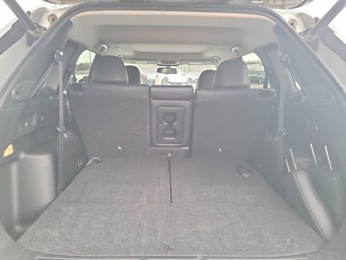 Used 2024 Mitsubishi Outlander AWD image 27