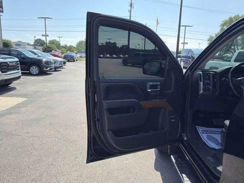 Used 2018 Chevrolet Silverado 1500 High Country AWD/4WD image 12