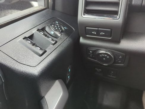 Used 2019 Ford F150 XLT w/ Equipment Group 302A Luxury image 17