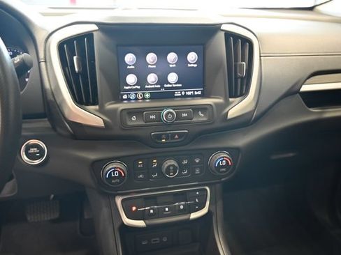Used 2022 GMC Terrain SLE w/ Driver Convenience Package FWD image 14