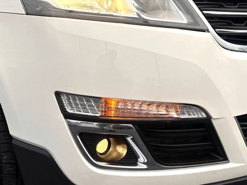 Used 2014 Chevrolet Traverse LT w/ LPO, 'HIT The Road' Package image 7