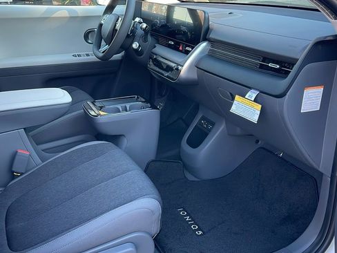 New 2026 Hyundai Ioniq 5 SE image 30