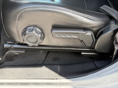 Used 2023 Jeep Wrangler Sahara AWD/4WD image 16